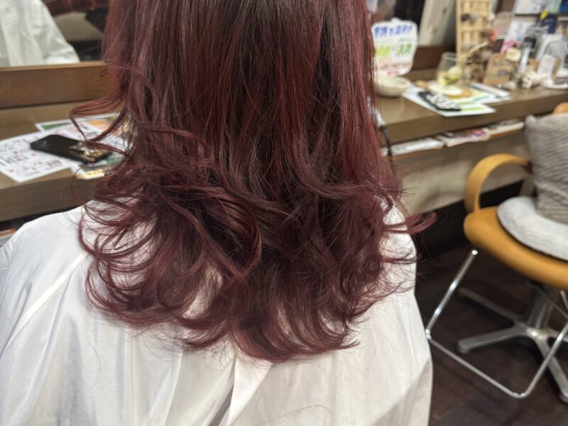 ヘアカラー　ピンク